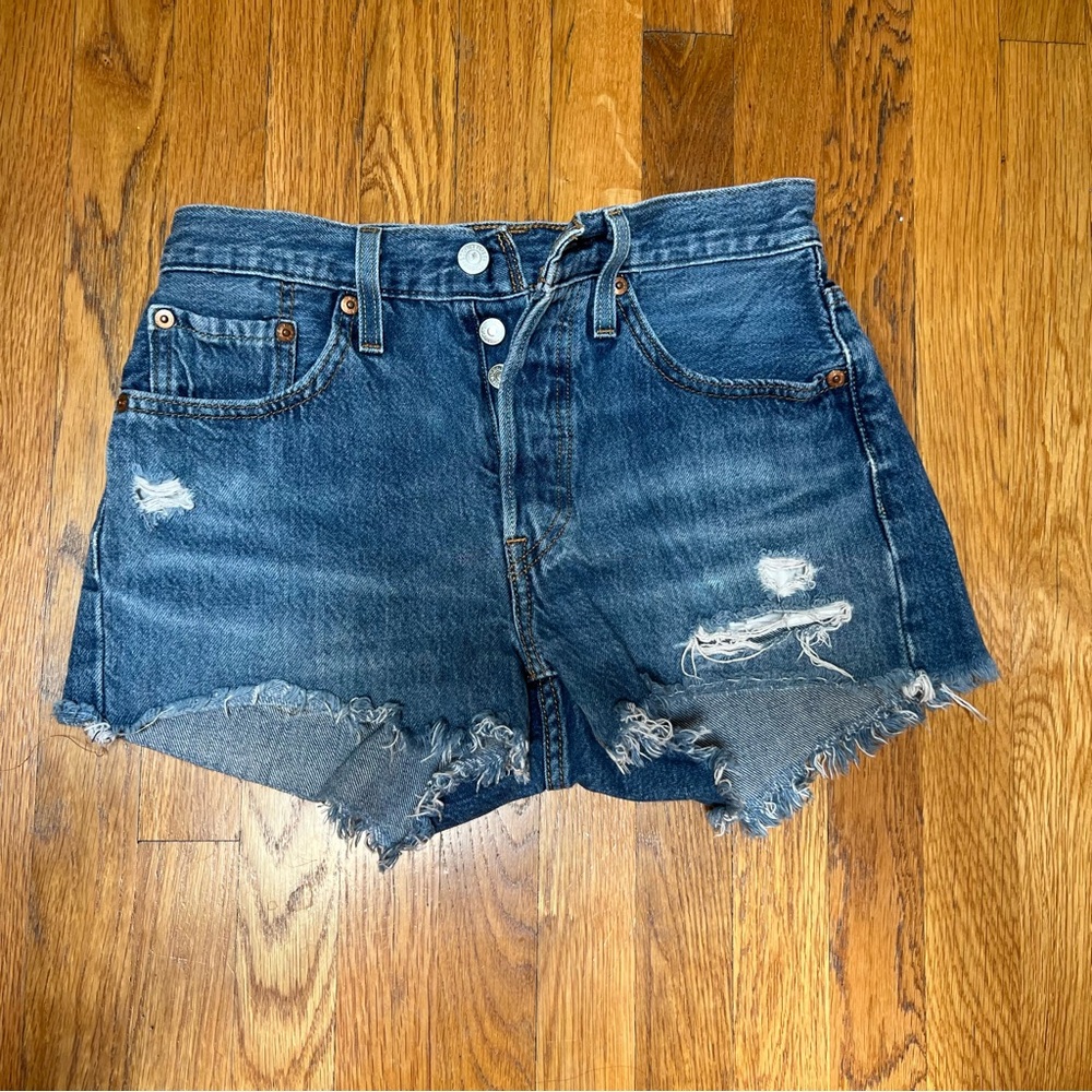 Levi's 501 Jean Shorts Cut-Off size 24
